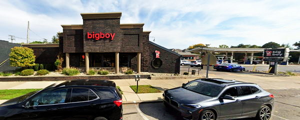 Big Boy Restaurants (Elias Brothers, Elias Bros) - Grosse Pointe - 20710 Mack Ave (newer photo)